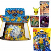 Фигурки с карточками Pokemon в пакете